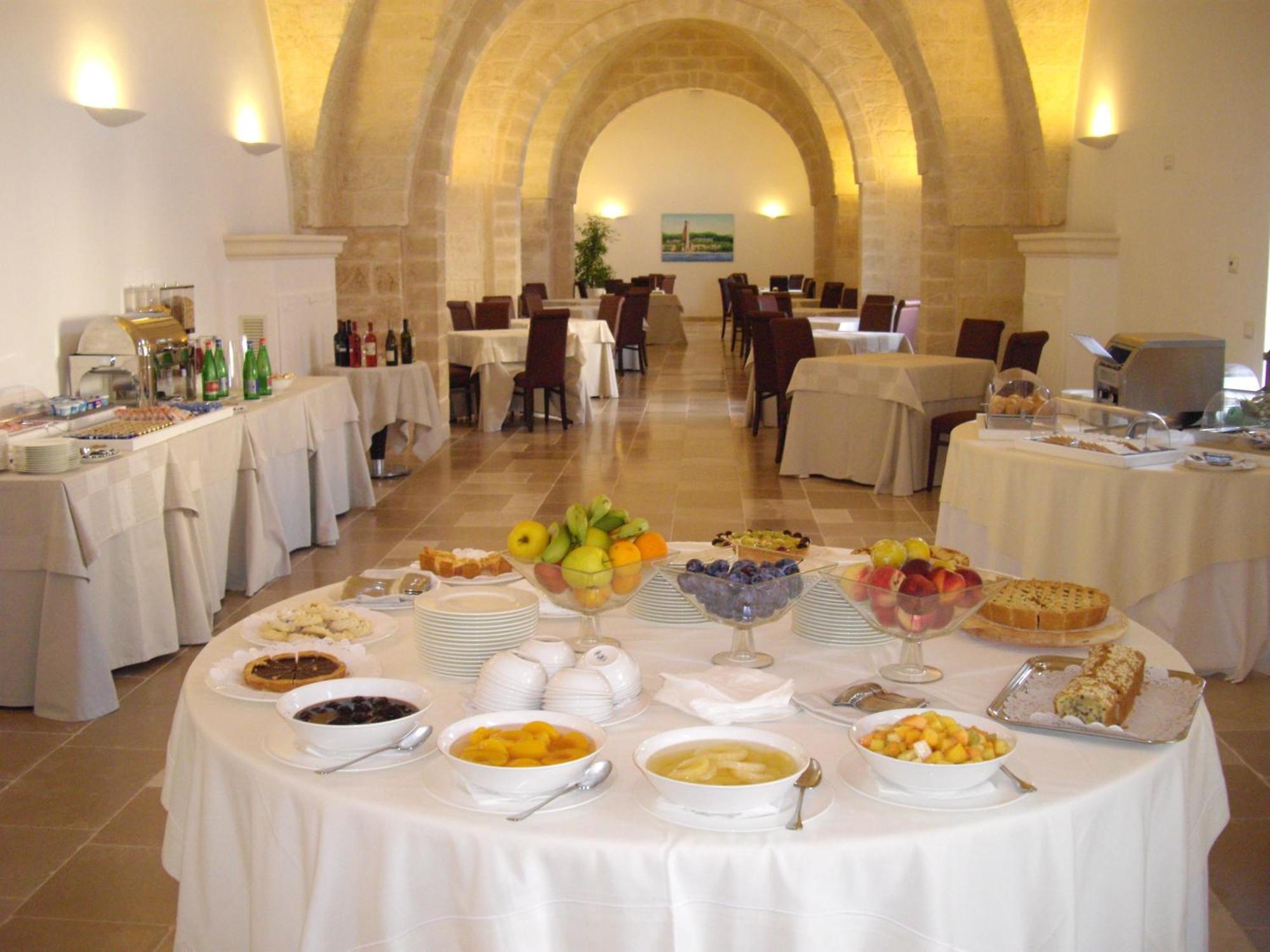 Relais Masseria Caselli Carovigno Exteriör bild