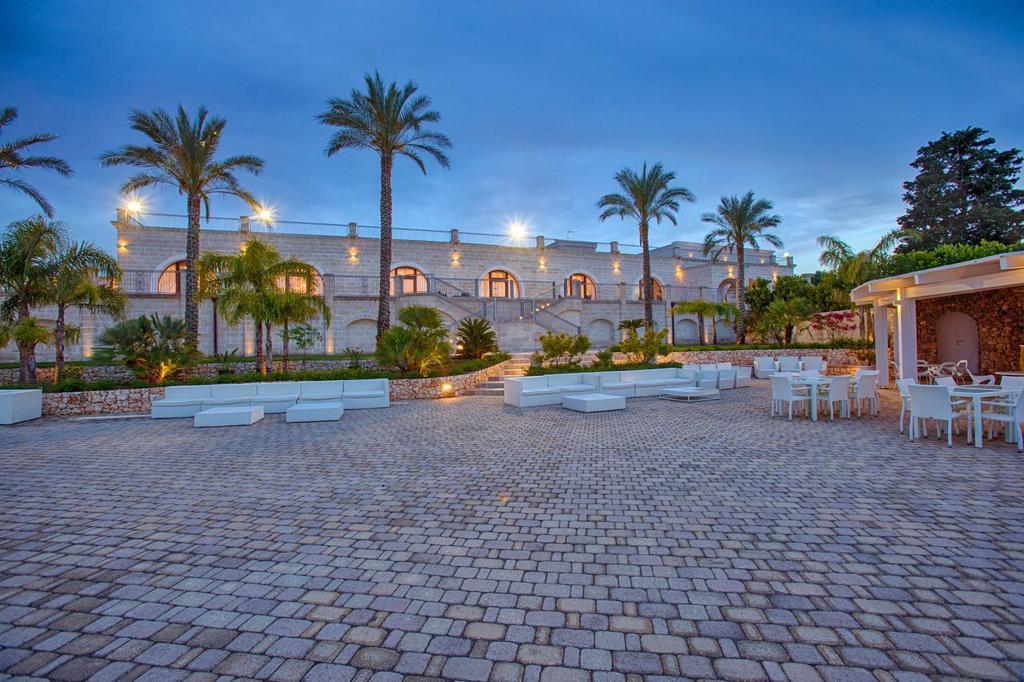 Relais Masseria Caselli Carovigno Exteriör bild