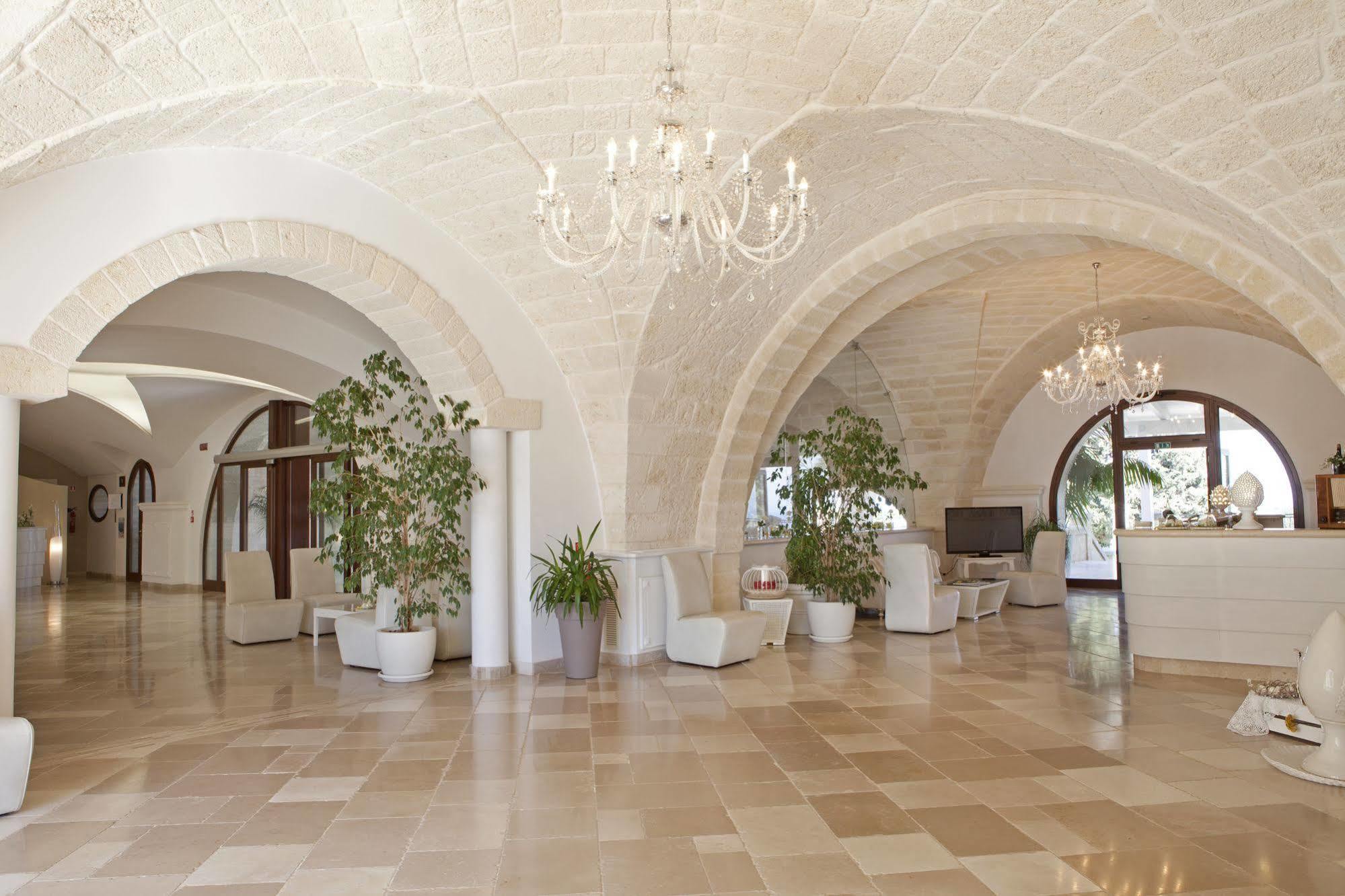 Relais Masseria Caselli Carovigno Exteriör bild