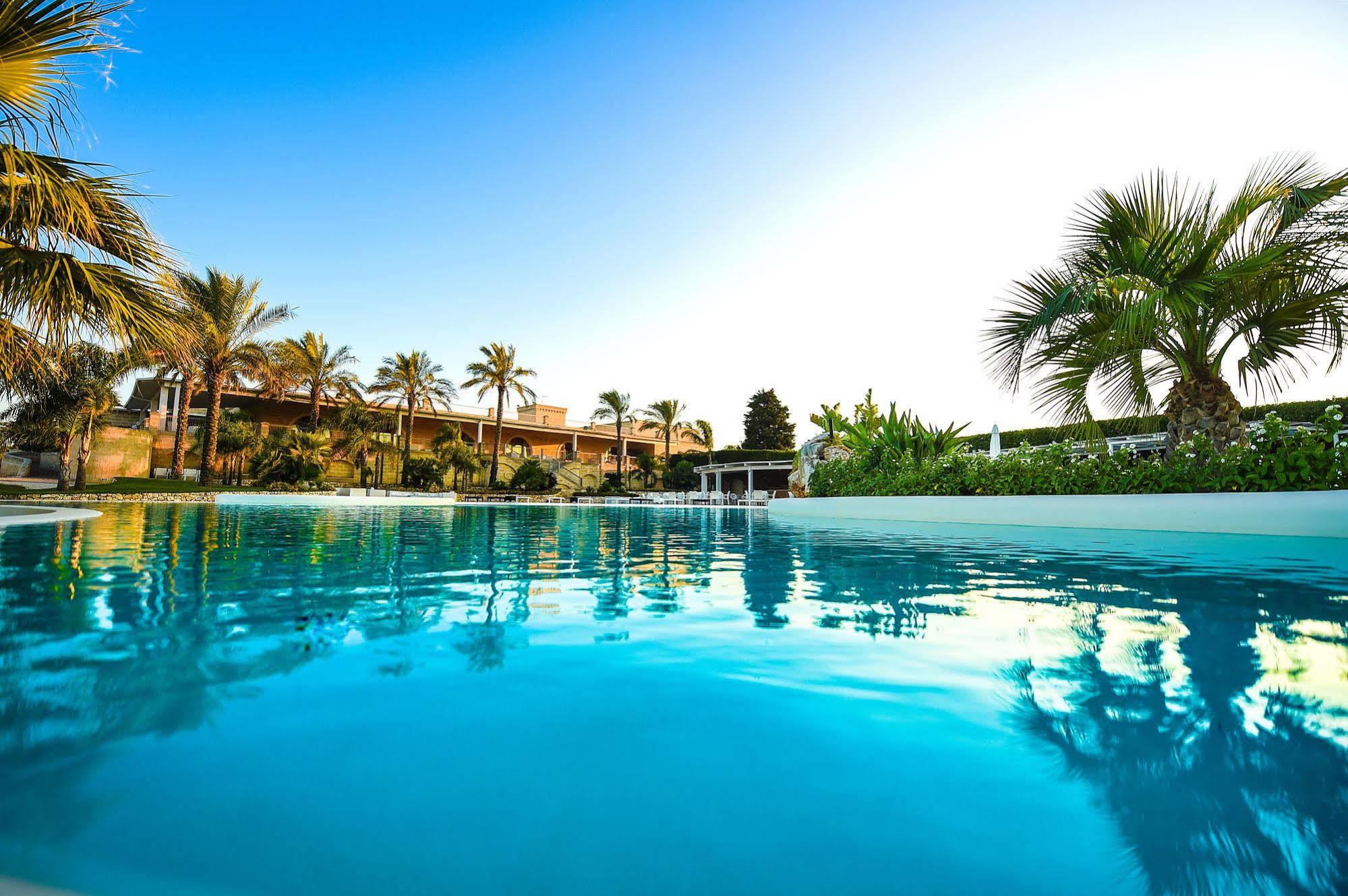 Relais Masseria Caselli Carovigno Exteriör bild